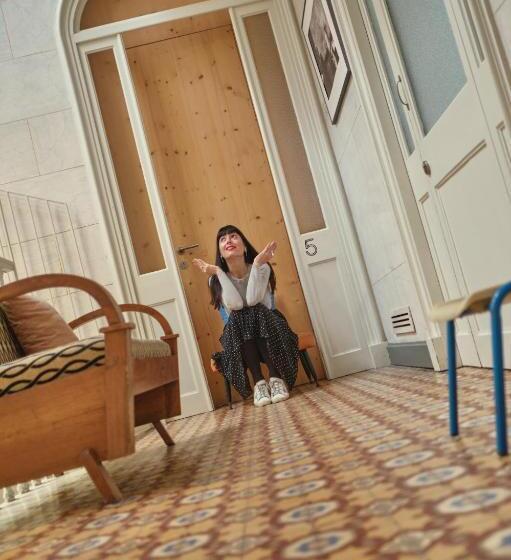 جناح مزود بتراس, Hevresac Singular & Small