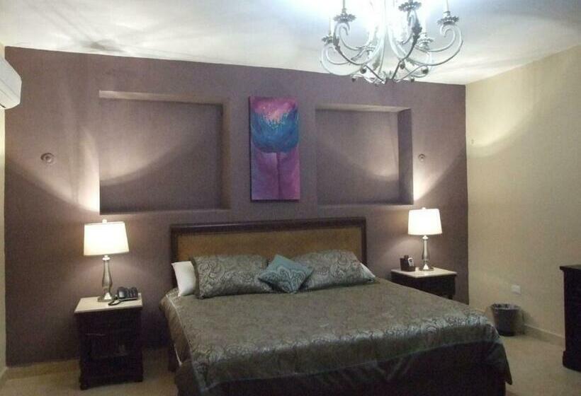 キングサイズベッドのスタンダードルーム, Izamal Plaza