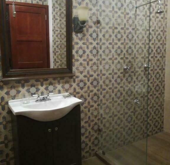 キングサイズベッドのスタンダードルーム, Izamal Plaza