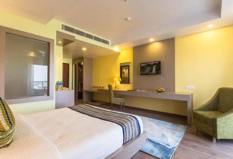اتاق لوکس با چشم‌انداز استخر, Siddhartha, Nepalgunj