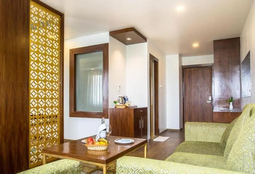 سوییت جونیور, Siddhartha, Nepalgunj