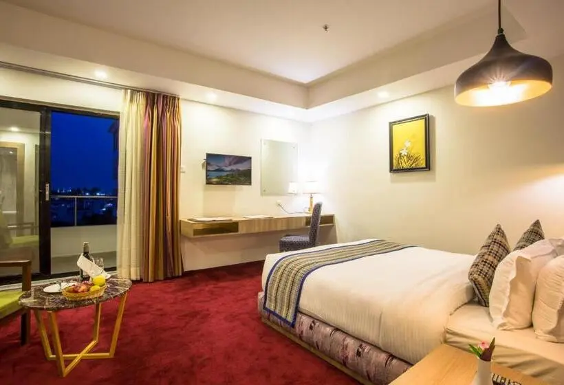 سوئیت با تخت بزرگ, Siddhartha, Nepalgunj