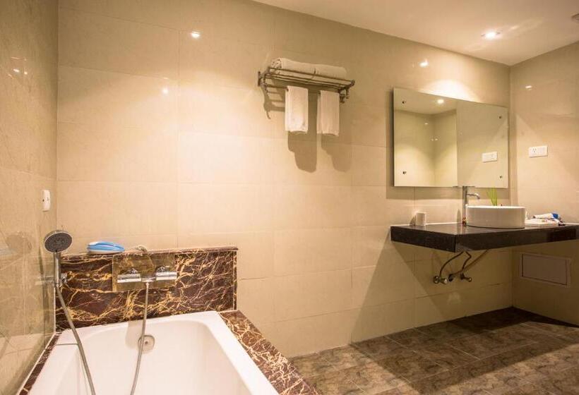 Люкс Кровать Кинг, Siddhartha, Nepalgunj