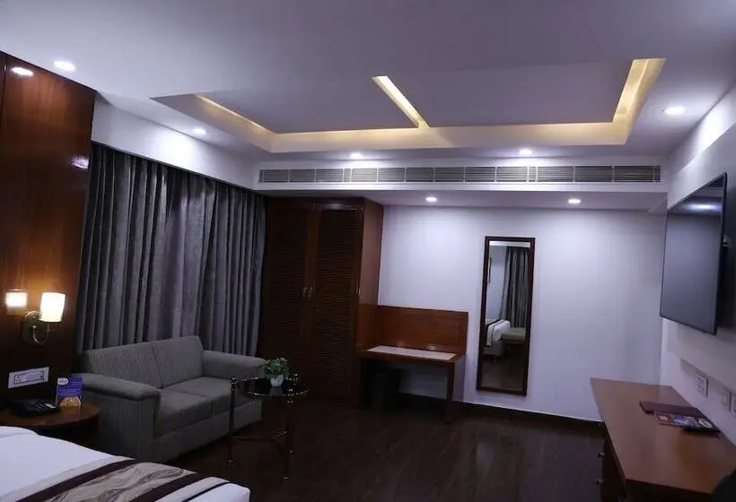 Suite Executive, Av Royale Gms Road