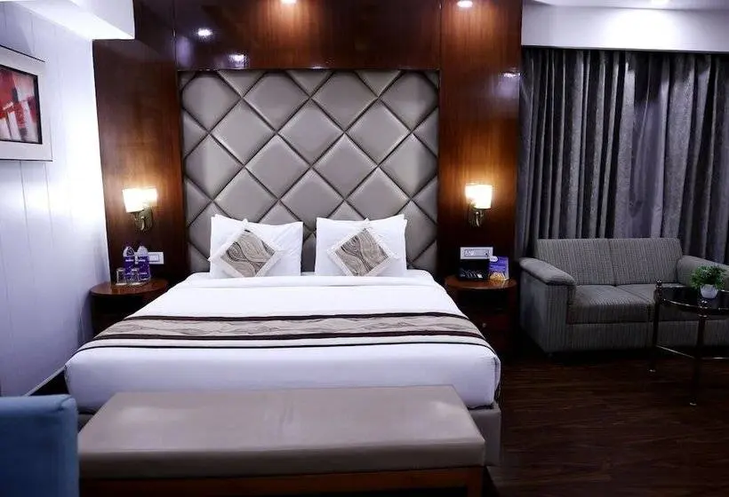 Suite Executive, Av Royale Gms Road