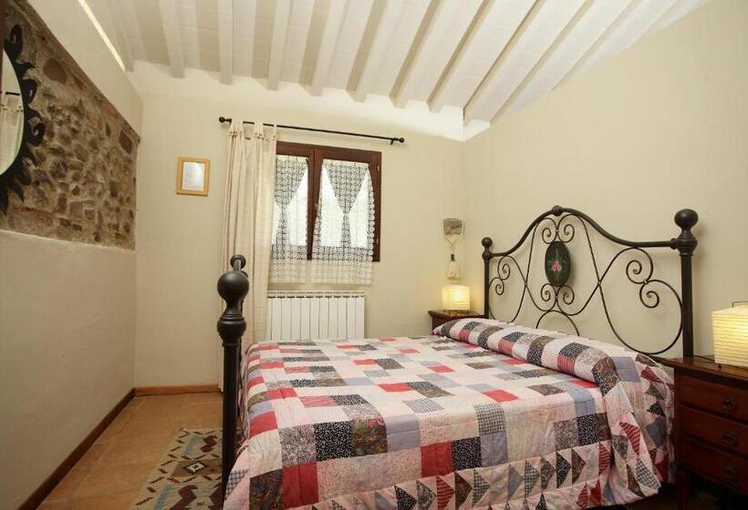 Полулюкс Вид на Сад, Osteria I'casolare