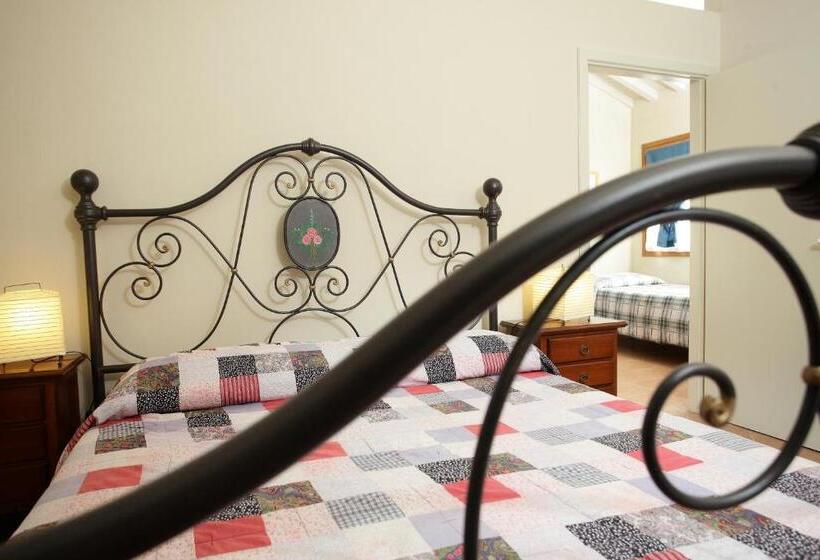 Полулюкс Вид на Сад, Osteria I'casolare