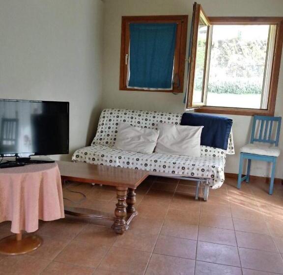 Полулюкс Вид на Сад, Osteria I'casolare