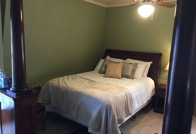 豪华房间, 300 Clifton