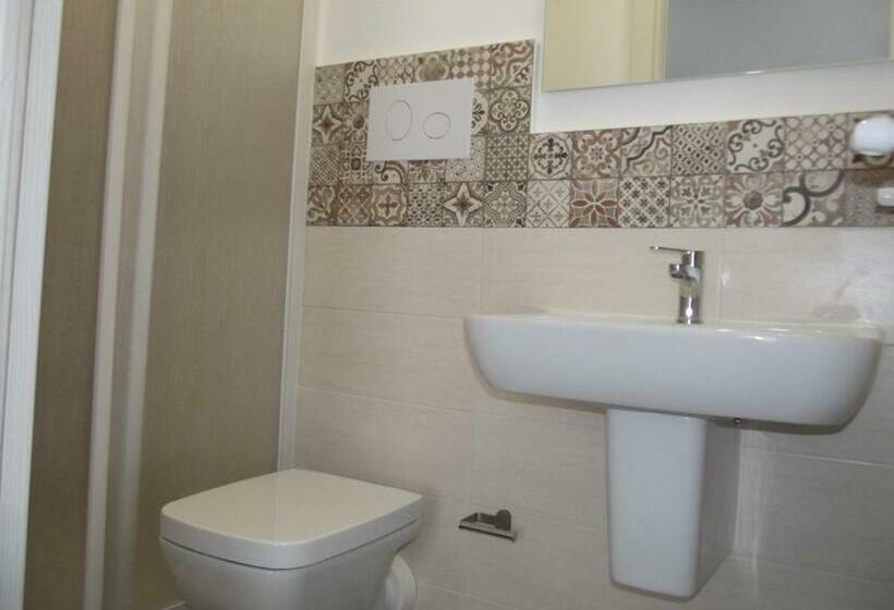 Номер Стандарт с Балконом, Le Due Sicilie B&b