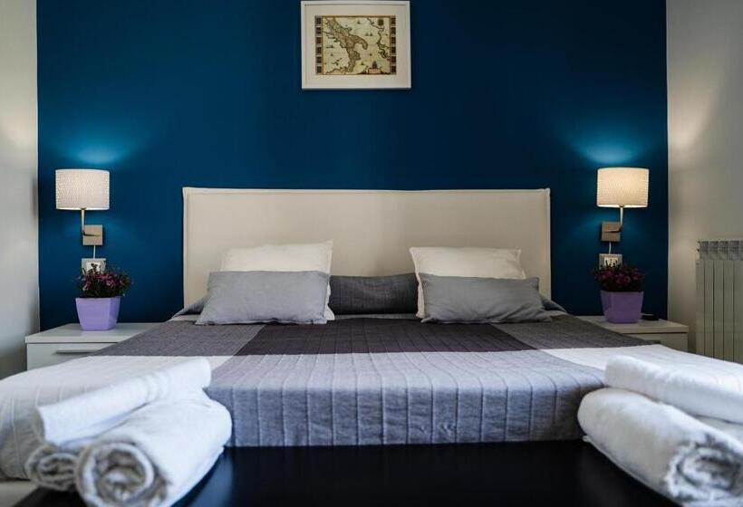 Трехместный Номер Стандарт с Балконом, Le Due Sicilie B&b