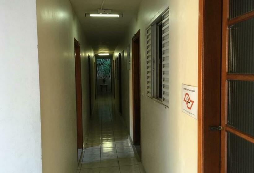 Quarto Triplo Economy, Pousada Nihhon