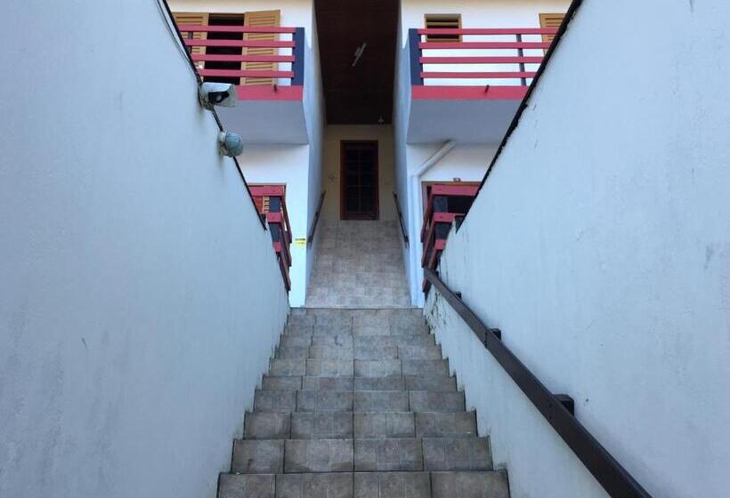 Quarto Quadruple Economy, Pousada Nihhon