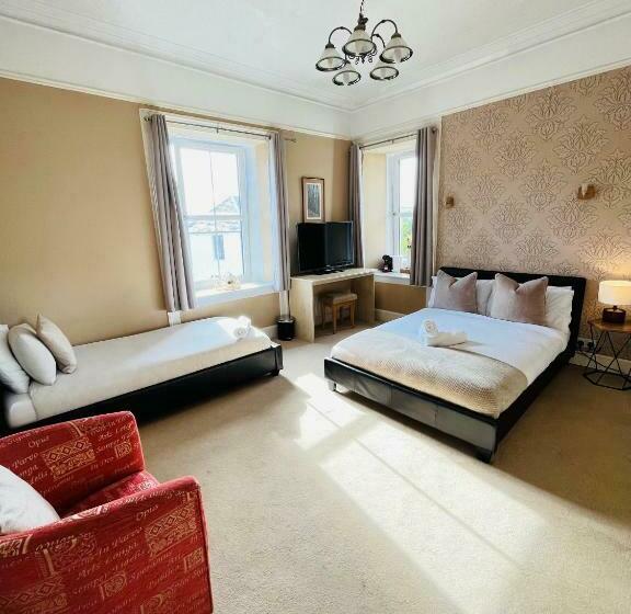 جناح عائلي, The Blends Latheronwheel