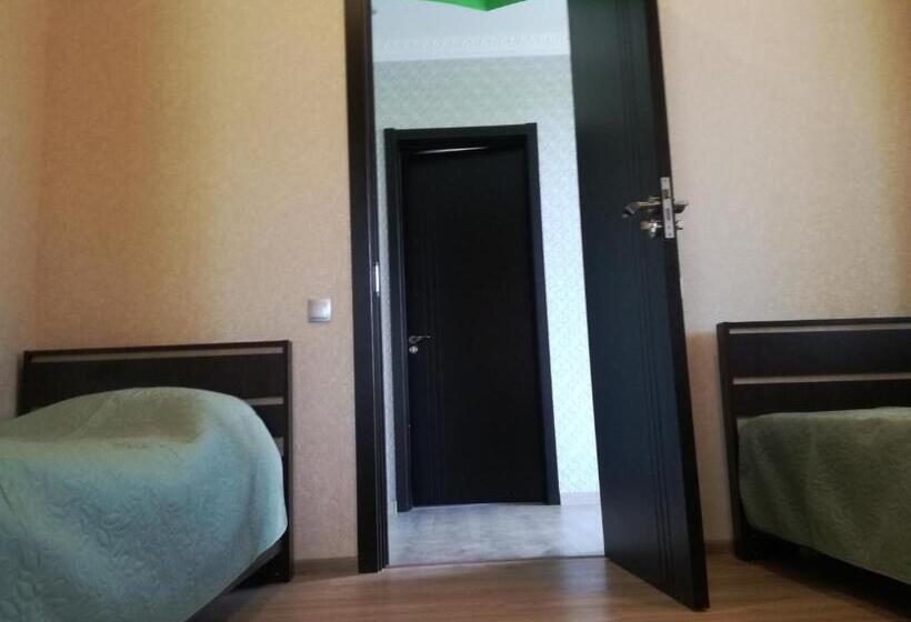 اتاق استاندارد چهار تخته, Guest House Kakheti