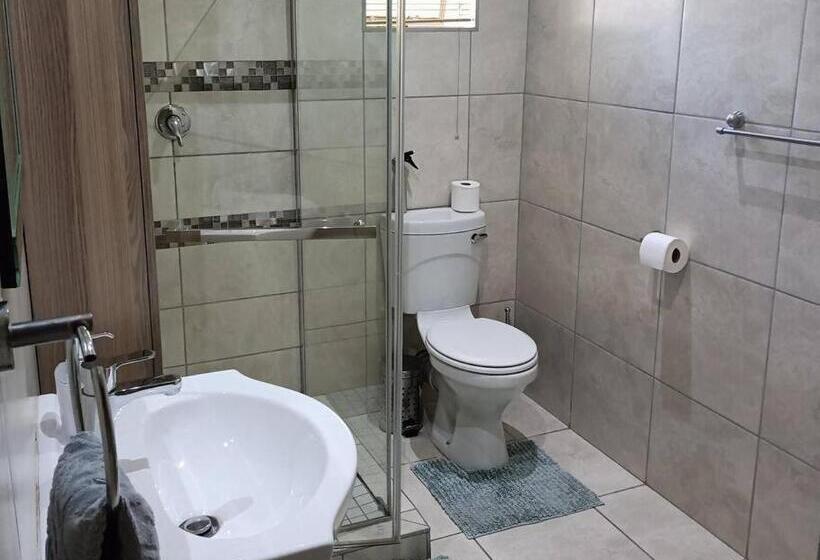 سوییت خانوادگی, Chic Breeze