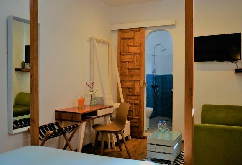 اتاق سوپریور, Dar Korsan