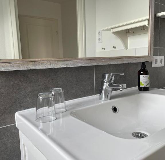 سوئیت 2 خوابه, Gästehaus Teerlings Hafen