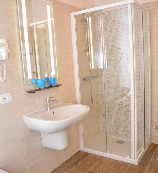 Номер Стандарт, Theresia