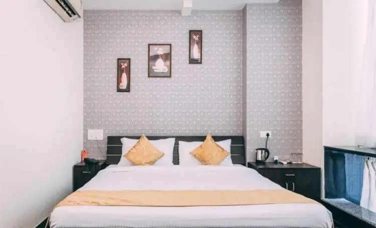 デラックスルーム, Suraj Palace