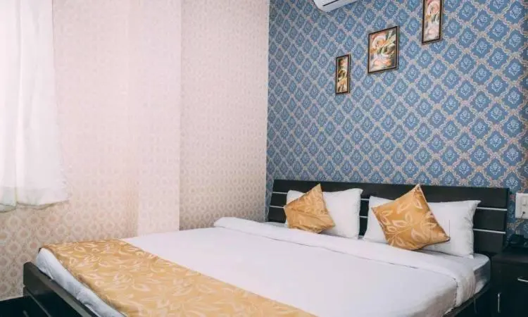 デラックスルーム, Suraj Palace