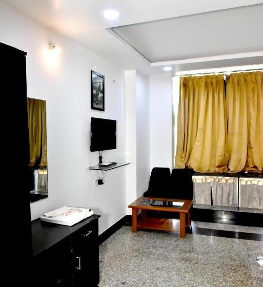 高级大房间, Suraj Palace