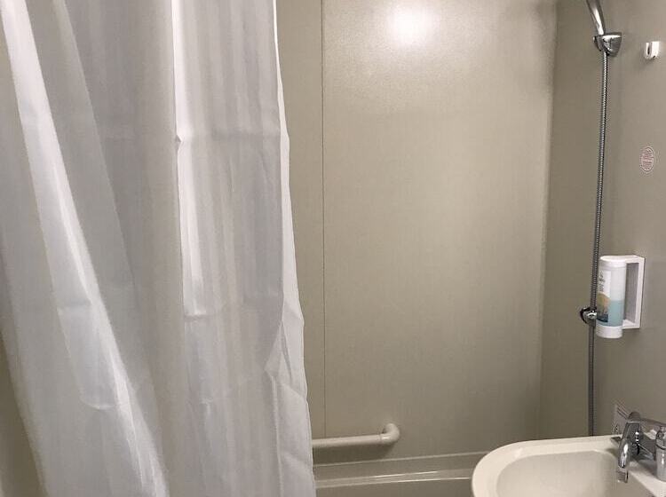 Номер Economy, Toyoko Inn Marseille Saint Charles