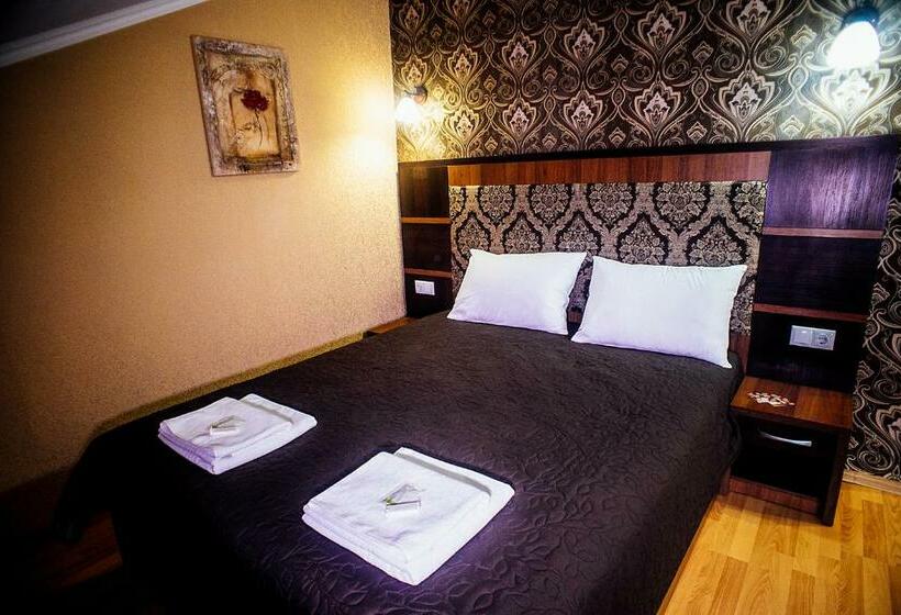 سوییت جونیور, Guest House Kherson
