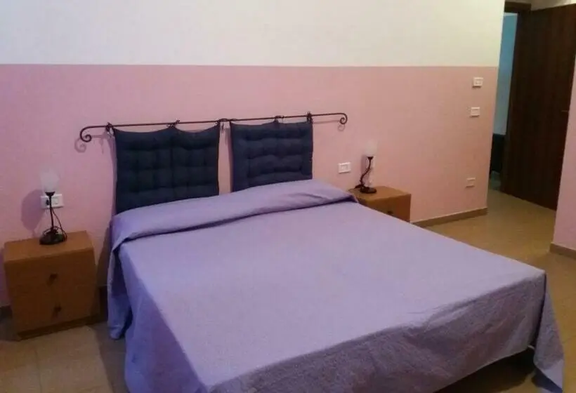 Economy-huone, Ostello Ortensi