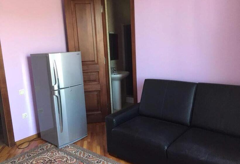 Family Suite, George's House