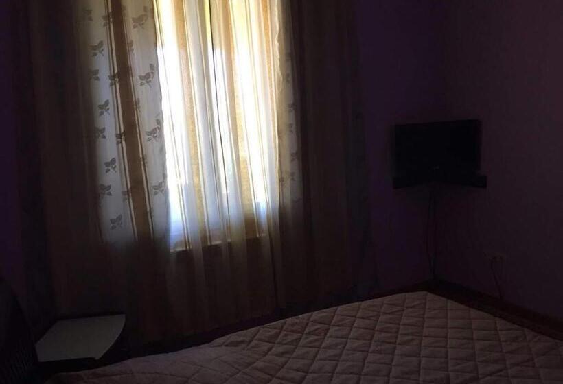 Family Suite, George's House