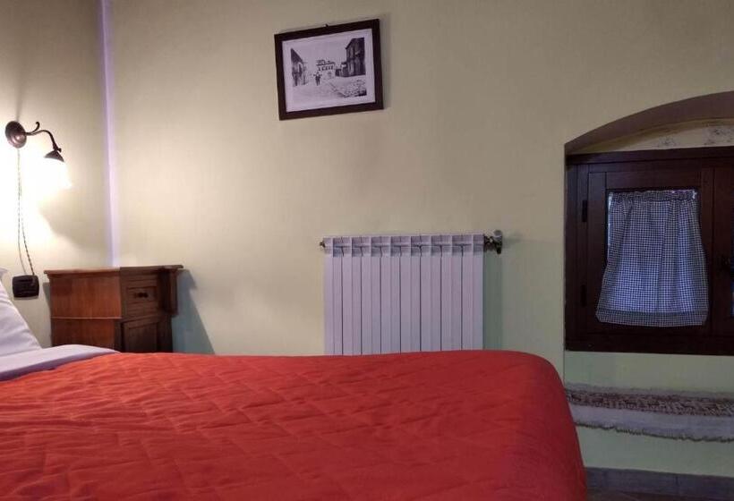 اتاق استاندارد, I Templari