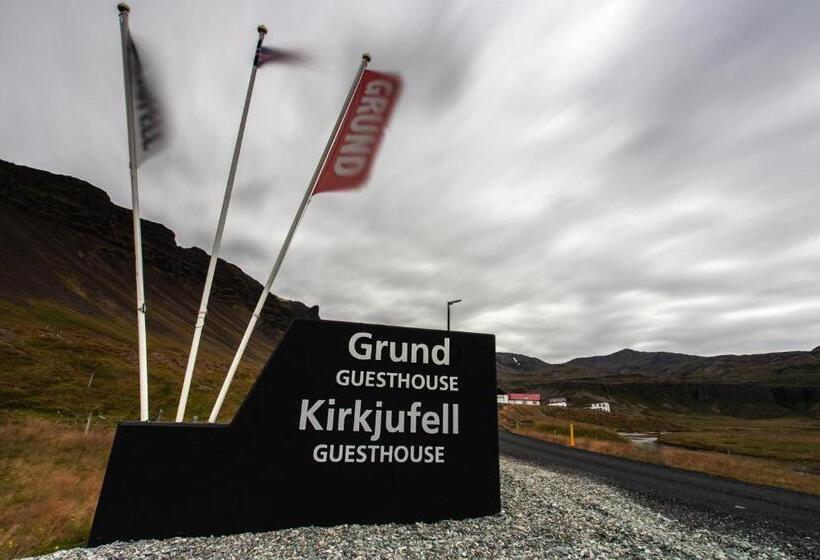 Economy Quadruple Room, Kirkjufell Guesthouse And Apartments