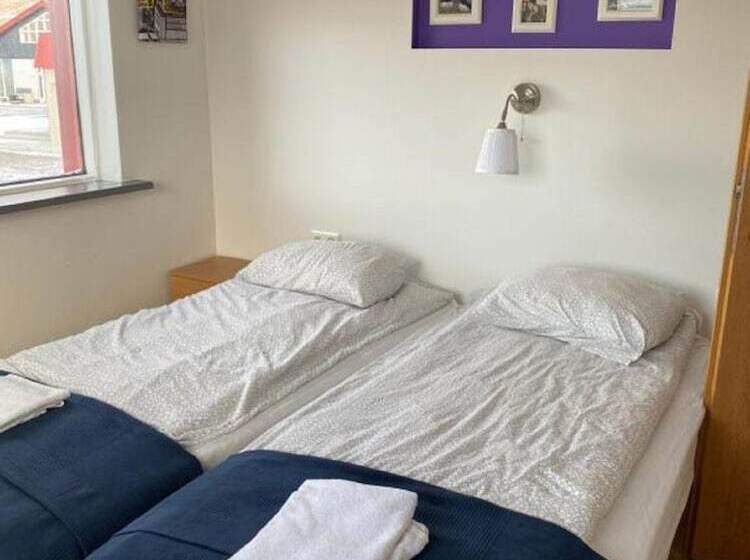 اتاق اکونومی با حمام مشترک, Kirkjufell Guesthouse And Apartments