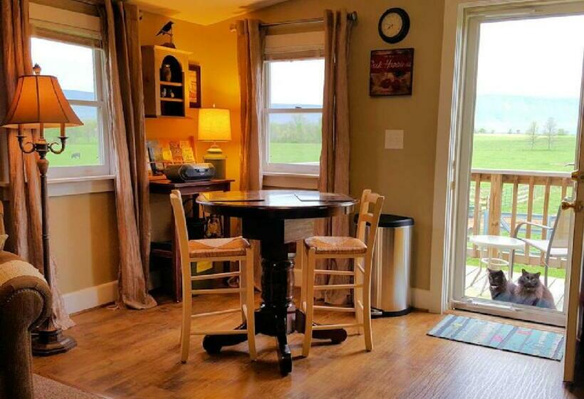 오두막, Piney Hill B & B And Cottages