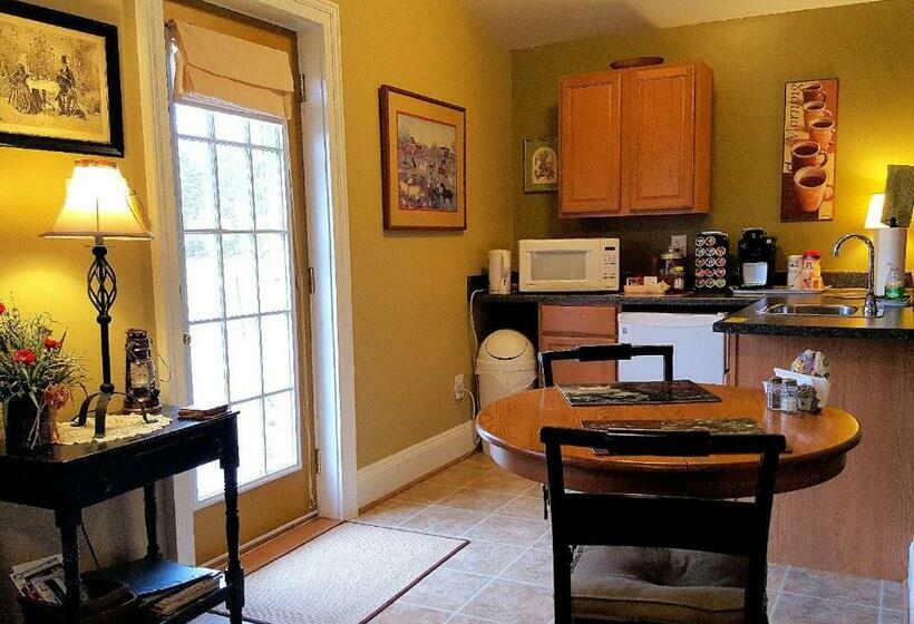 오두막, Piney Hill B & B And Cottages