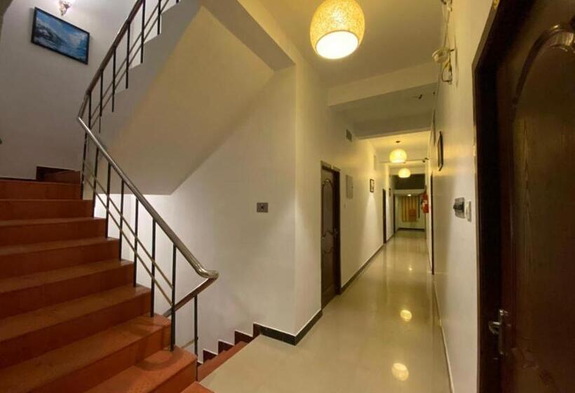 اتاق اکونومی, La Paradise Residency