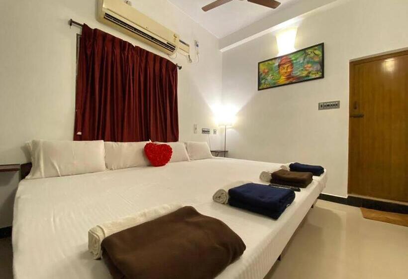 سوییت خانوادگی, La Paradise Residency