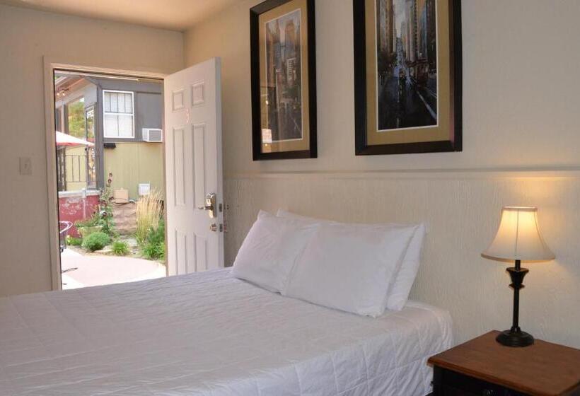 스탠다드 룸 가든 전망, The Crest Motel