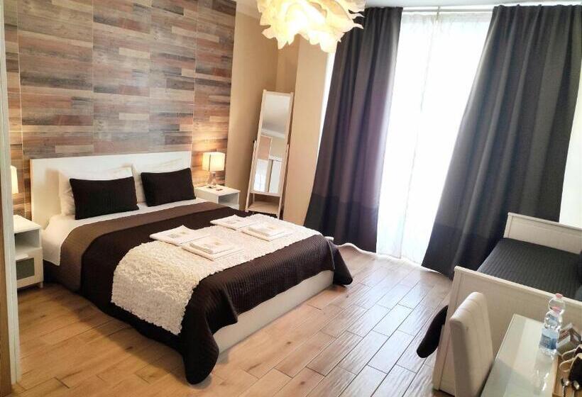 اتاق استاندارد سه نفره, Pisa City Lodge