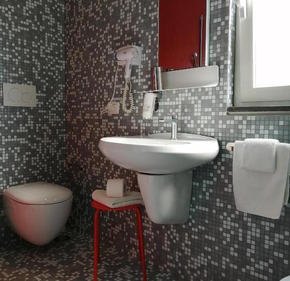 חדר קומפורט לשלושה, Diana Rooms