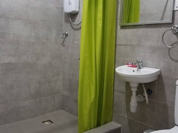 스탠다드 룸, Sharp Guesthouse