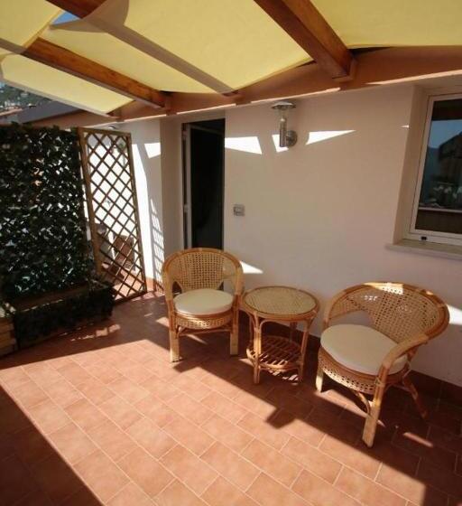 스탠다드 테라스 룸, La Rosatea Rooms