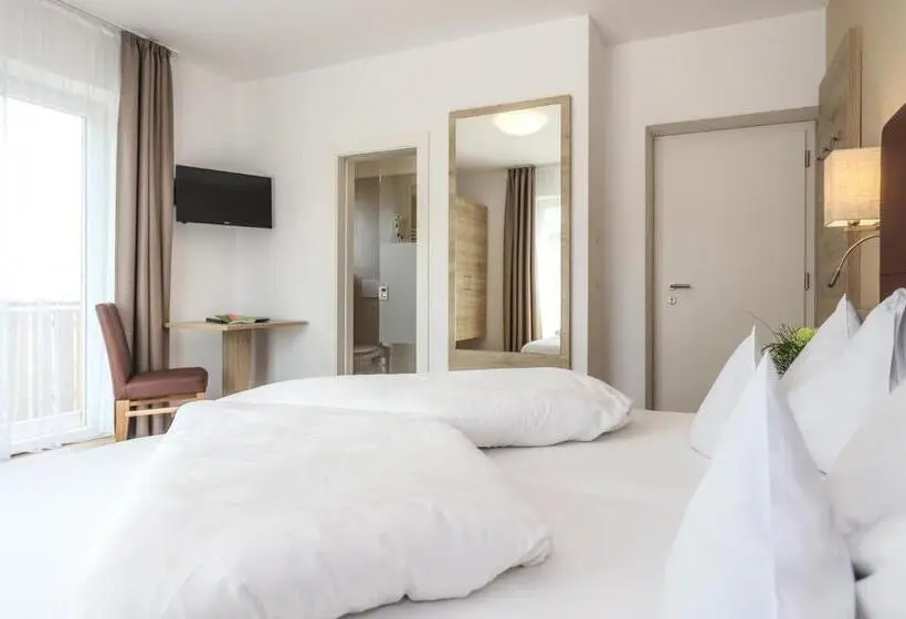اتاق استاندارد با بالکن, Lingers Suites & Residence