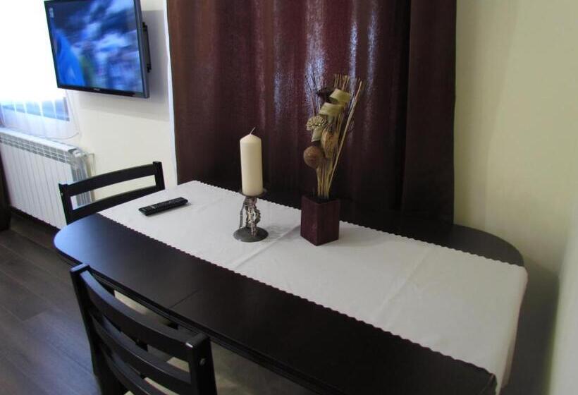 Семейный Номер, Bavaria House