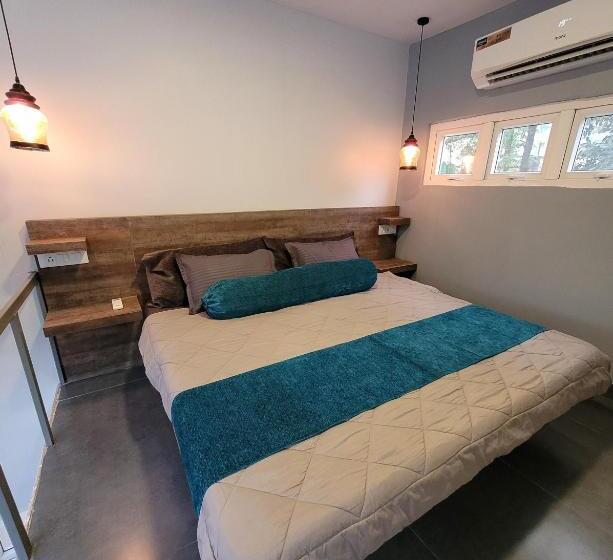 סטודיו דלוקס, Indian Culture