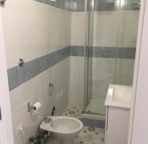 Номер Deluxe Кровать Кинг, Almayer Al Duomo