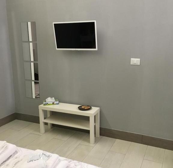 Номер Deluxe Кровать Кинг, Almayer Al Duomo