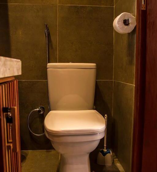 オーシャンビューデラックススイート, Surfcore House