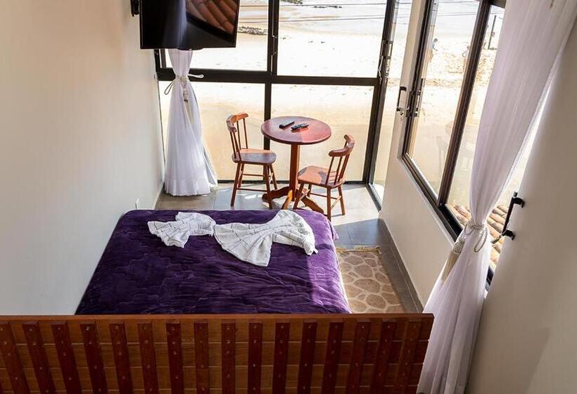 オーシャンビューデラックススイート, Surfcore House